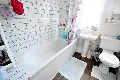 29 Mcleod Road, London, SE2 0BP