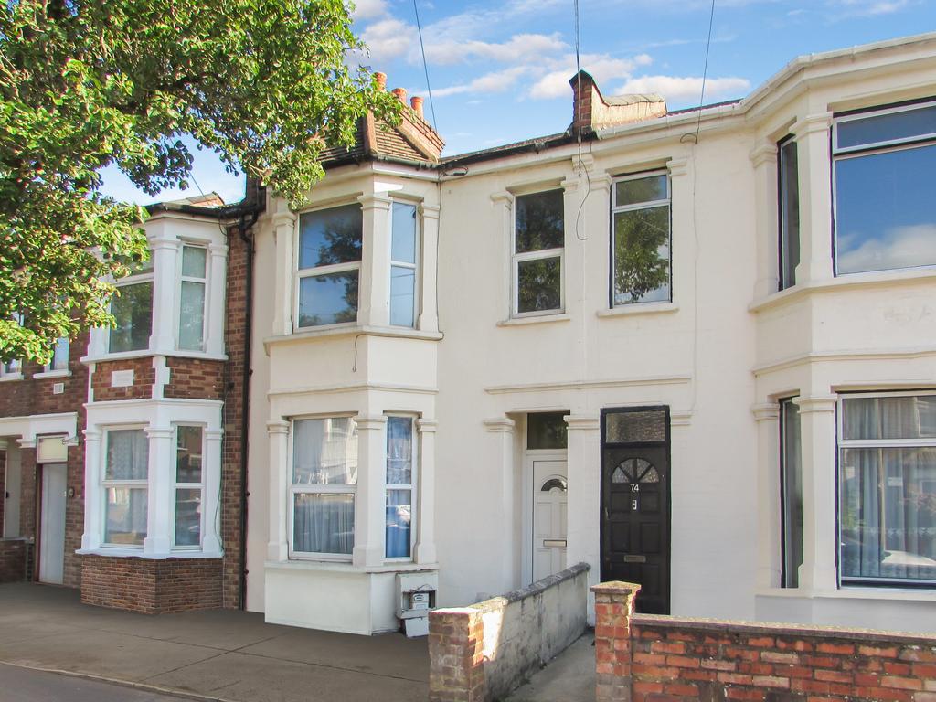 Graham Road, Harrow, Middlesex HA3 2 bed terraced house £440,000