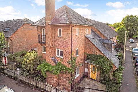 18 Arlington Place, Winchester, SO23 7TR