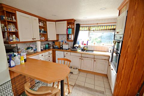 4 bedroom detached house for sale, Merley