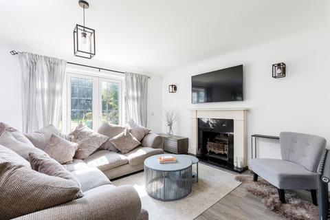 4 Ashmore Close, Peacehaven, BN10 8AQ