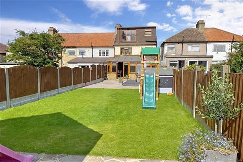44 Marshalls Drive, Romford, RM1 4JT