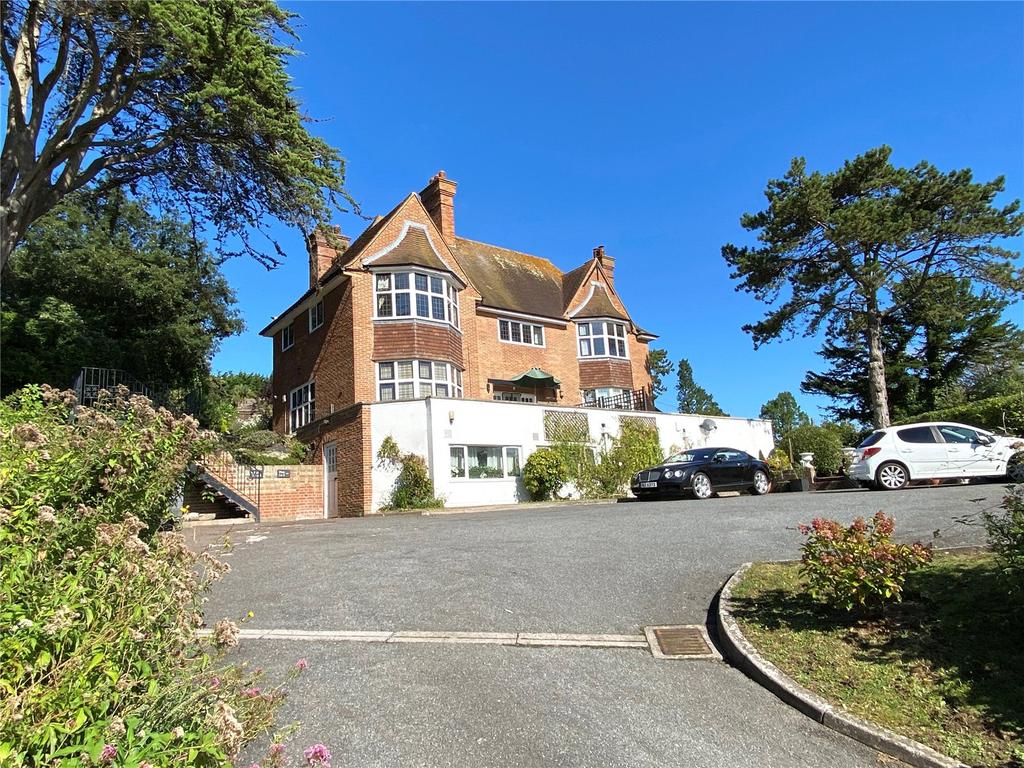 Darley Road, Meads, Eastbourne, BN20 2 bed apartment £475,000