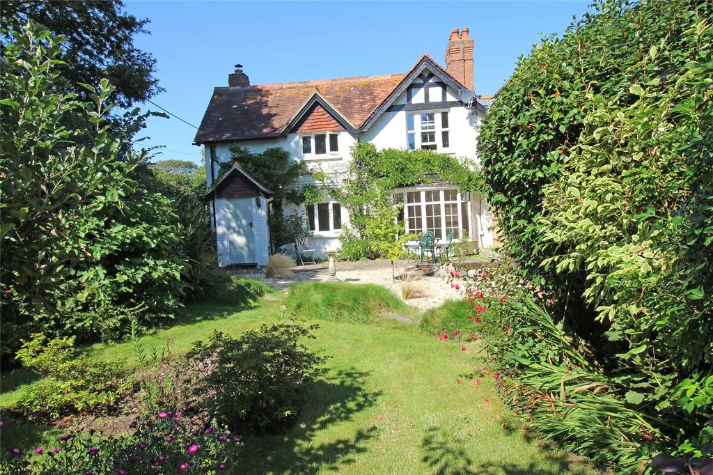 Lymore Valley, MilfordOnSea, Hampshire, SO41 4 bed semidetached