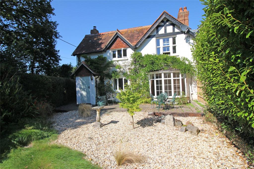 Lymore Valley, MilfordOnSea, Hampshire, SO41 4 bed semidetached