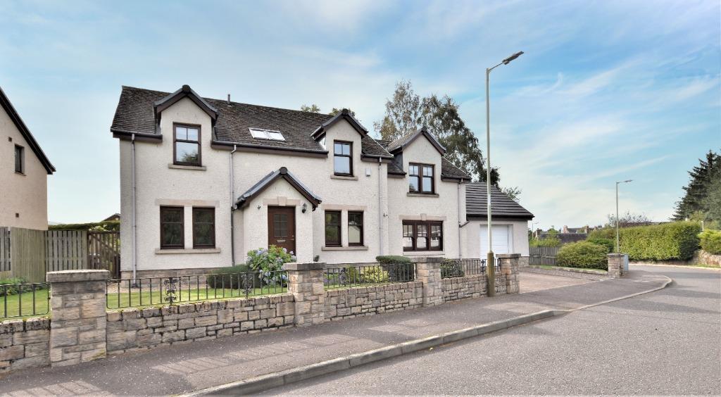 Clayton Park, Bridge of Earn, Perthshire, PH2 9FD 5 bed detached house