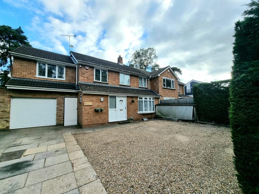 Harmans Water Road, Bracknell... 4 bed semidetached house £525,000