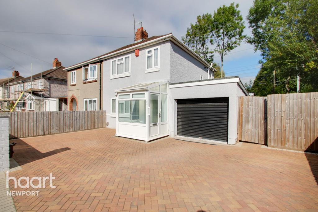 Thompson Avenue, Newport 3 bed semidetached house £250,000
