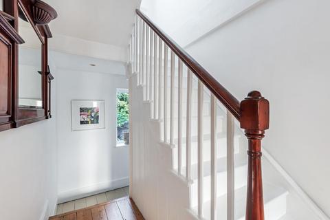 30 Denzil Road, Guildford, GU2 7NQ