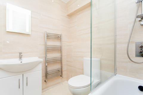 2 bedroom flat to rent, High Road, Tottenham, London, N15