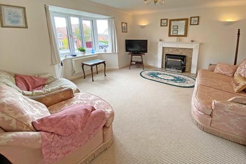 83 Brownlees, Exminster, Exeter, EX6 8SW