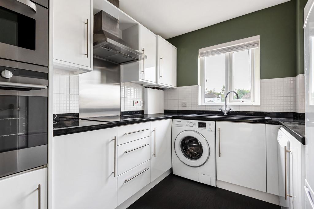 Modern Fitted Kitchen