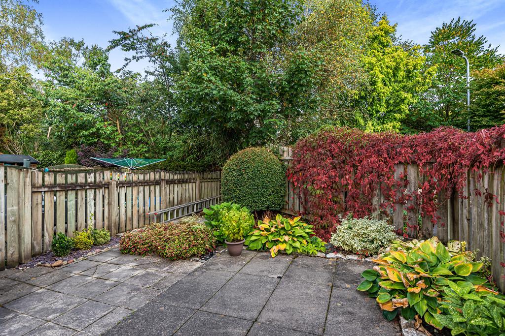 Shared Rear Garden