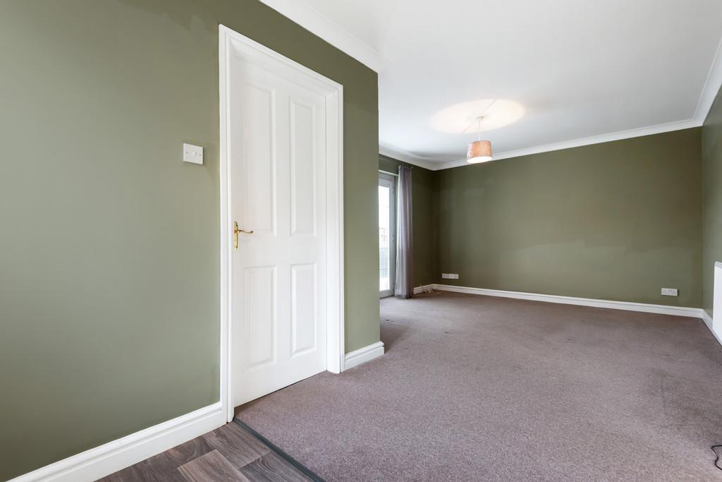 Lounge with Dining Area