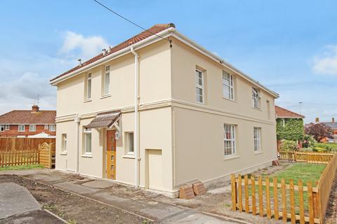 4 bedroom detached house for sale, Haynes Road, Westbury