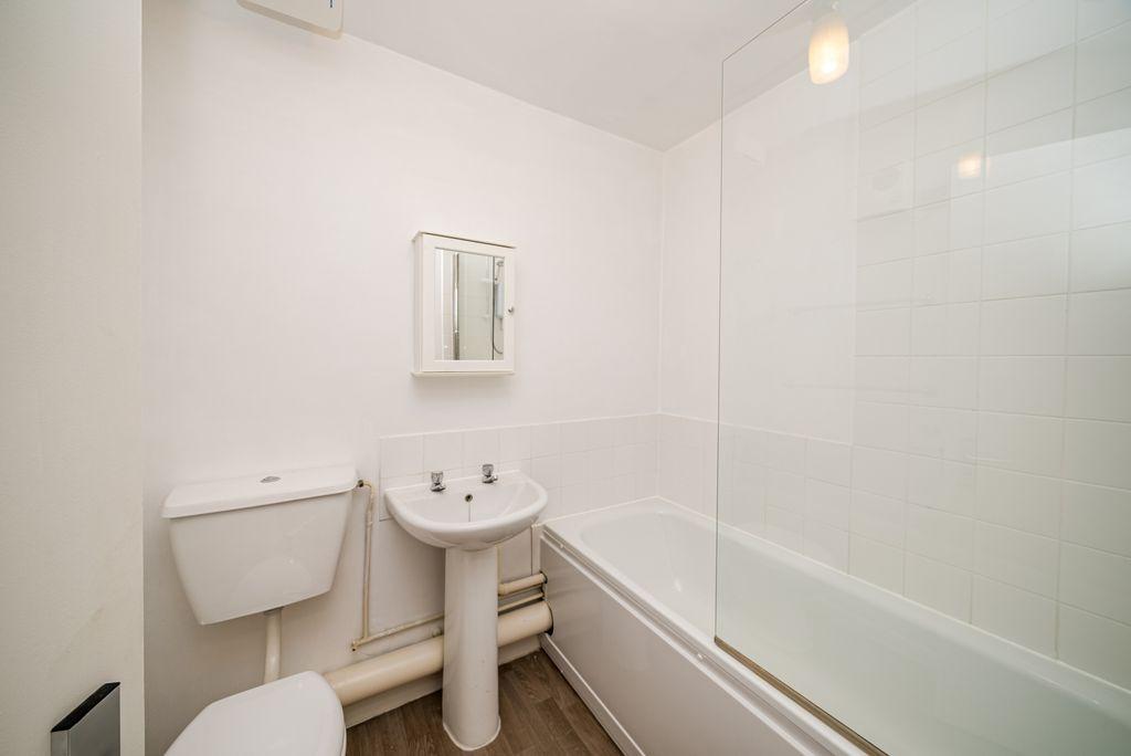 Bathroom (Bathroom)