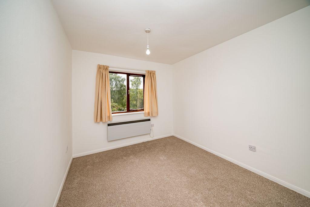 Bedroom 1 (Double)