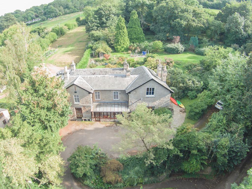 Whitchurch 5 bed detached house £750,000