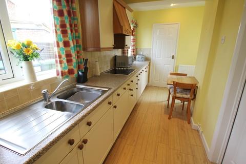63 Ridge Lane, Wednesfield, Wolverhampton, WV11 3TU