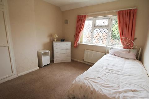 63 Ridge Lane, Wednesfield, Wolverhampton, WV11 3TU