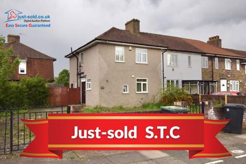 33 Moremead Road, London, SE6 3LR