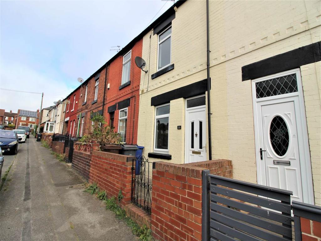 Cresswell Street, Pogmoor, Barnsley 2 bed terraced house £550 pcm (£