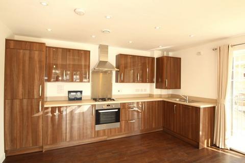 2 bedroom apartment to rent, Renwick Drive, Bromley