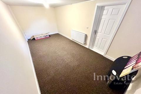 2 bedroom coach house to rent, Great Meadow, Tipton DY4