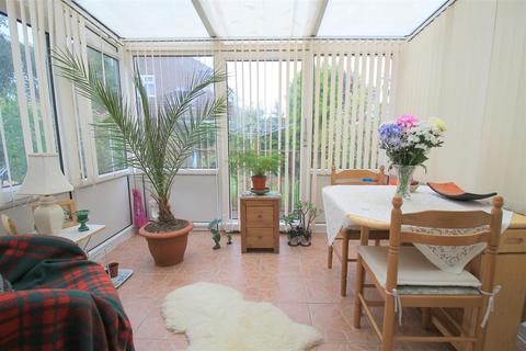 3 Blenheim Close, Barry, CF62 8AN