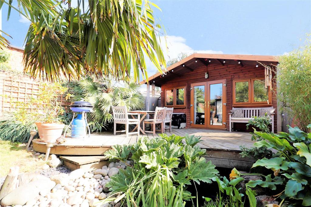Log cabin
