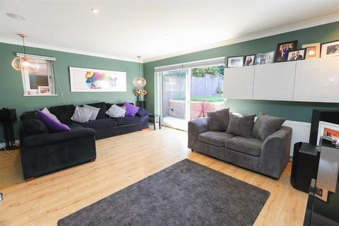 179 Cotefield Drive, Leighton Buzzard, LU7 3DT