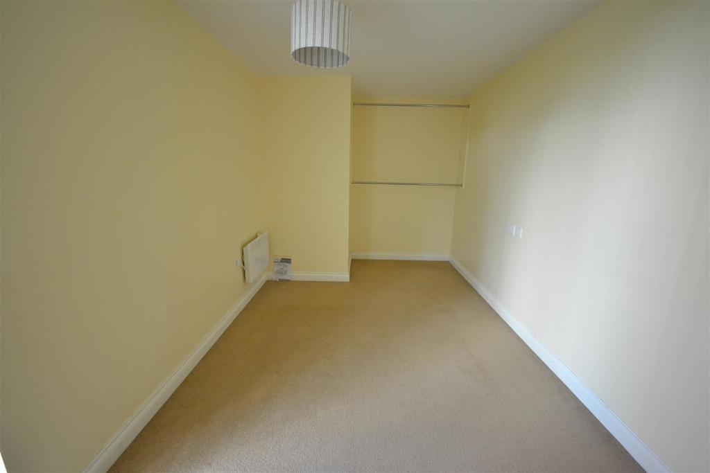 2,33 watkin rd 012.JPG