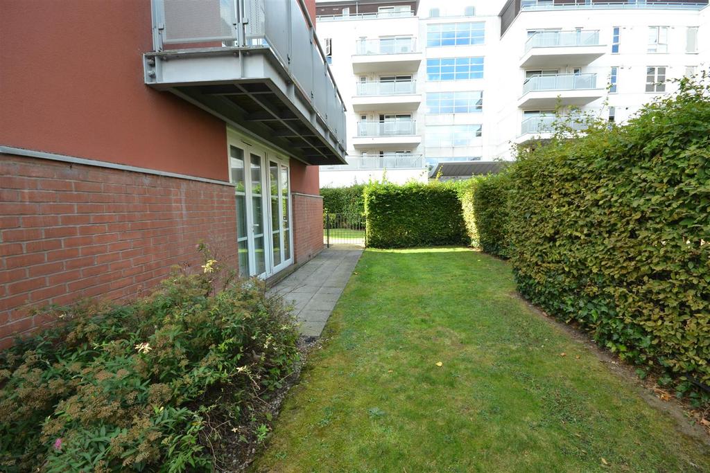 2 33 watkin 015.JPG