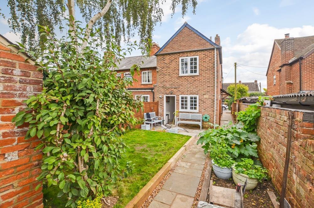 Main Street, Merton, Bicester 3 bed cottage £325,000