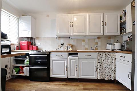 60 Parish Gate Drive, Sidcup, DA15 8TH