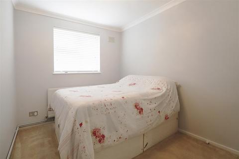 60 Parish Gate Drive, Sidcup, DA15 8TH
