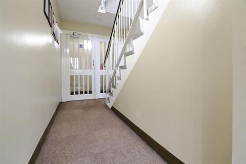60 Parish Gate Drive, Sidcup, DA15 8TH