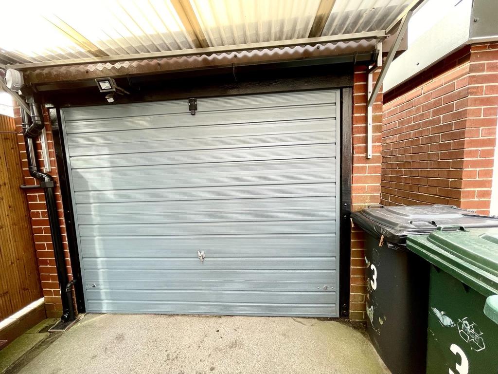 Garage   workshop