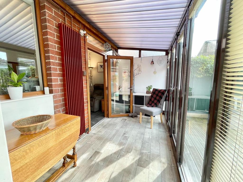 Summer room