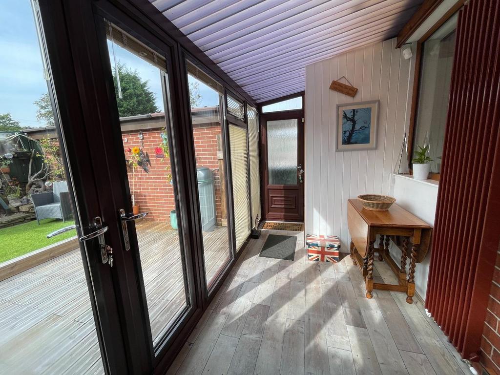 Summer room