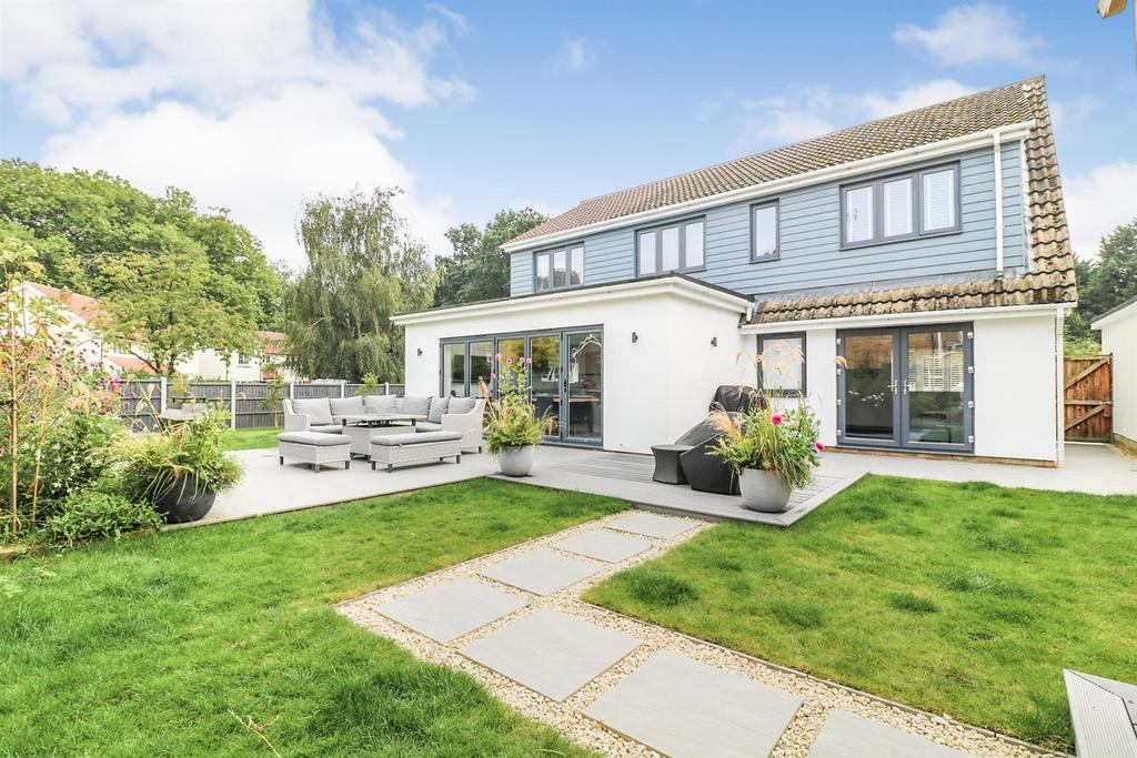 Church Road, Hatfield Peverel, Chelmsford 4 bed detached house £675,000