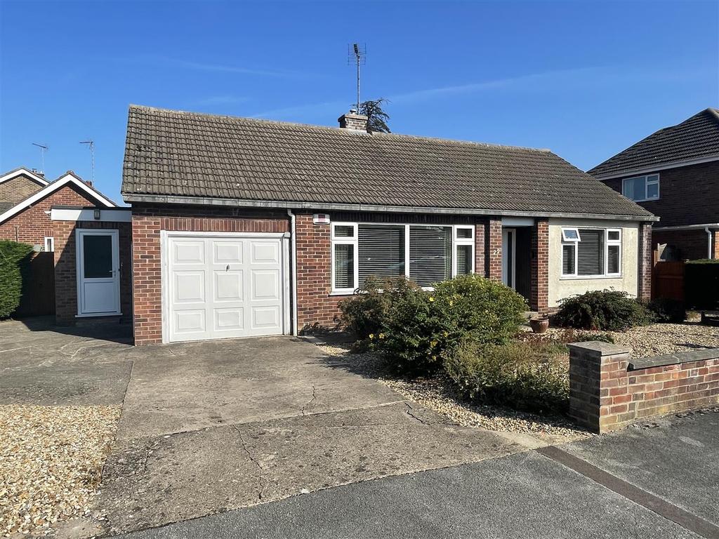 Grange Drive, Spalding 2 bed detached bungalow £239,950