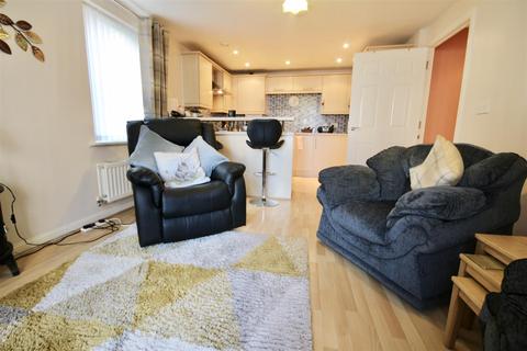17 Brunel Crescent, Swindon, SN2 1FD