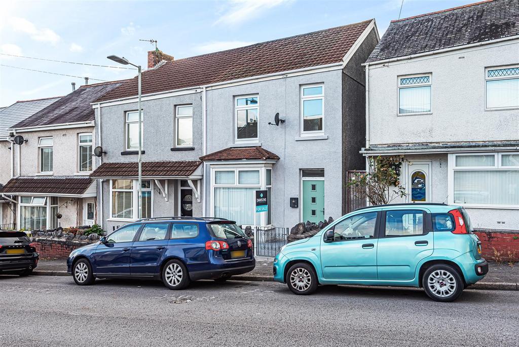 Cecil Street, Manselton, Swansea 2 bed end of terrace house £130,000