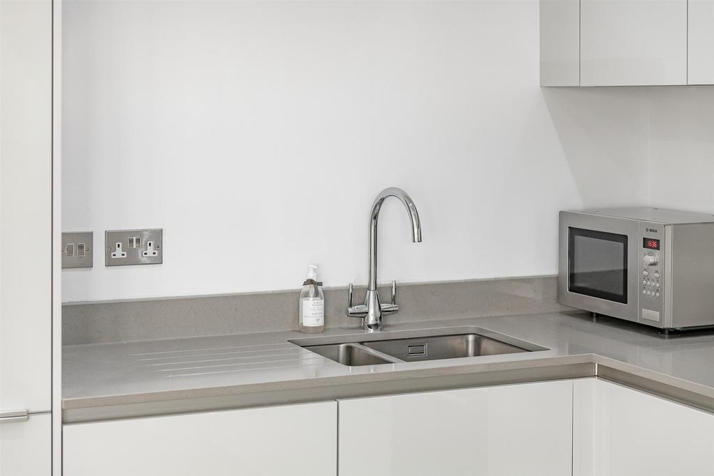 3, 25 Westview Road Low Res - 0023 - JHG8025 -.jpg
