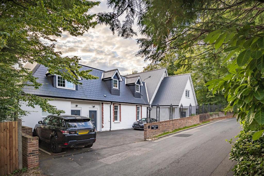 3, 25 Westview Road Low Res - 0044 - JHG8078 -.jpg