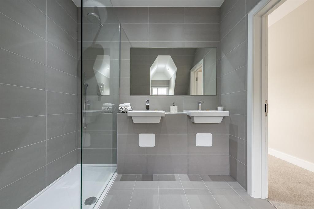 3, 25 Westview Road Low Res - 0009 - IMM6493 -.jpg