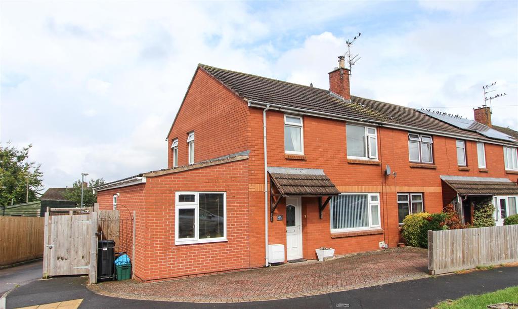 Caernarvon Road, Keynsham, Bristol 3 bed house £300,000