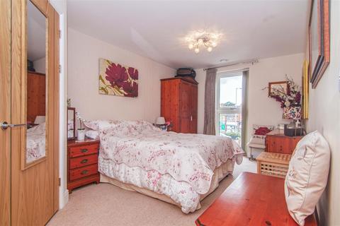 2 bedroom apartment for sale - Algar Court, 231 Penn Road, Wolverhampton