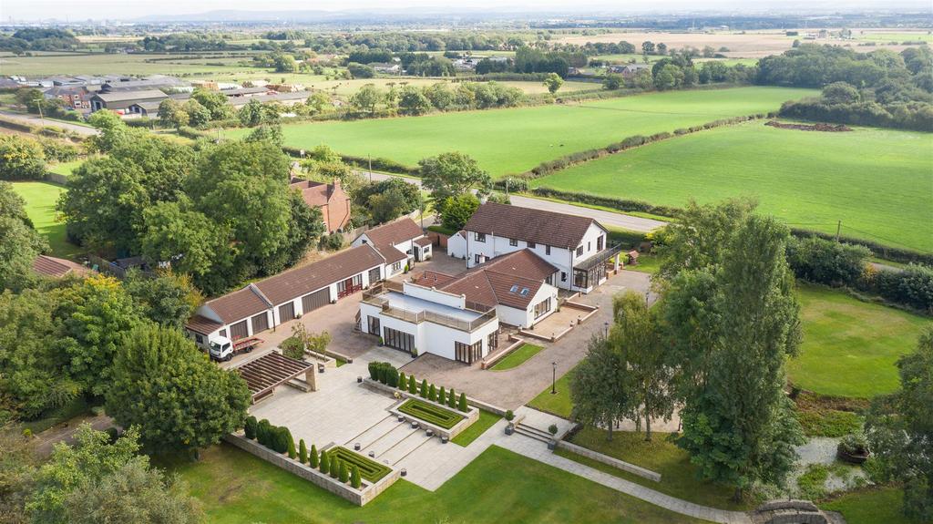 Whinney Hill, StocktonOnTees 5 bed detached house £950,000